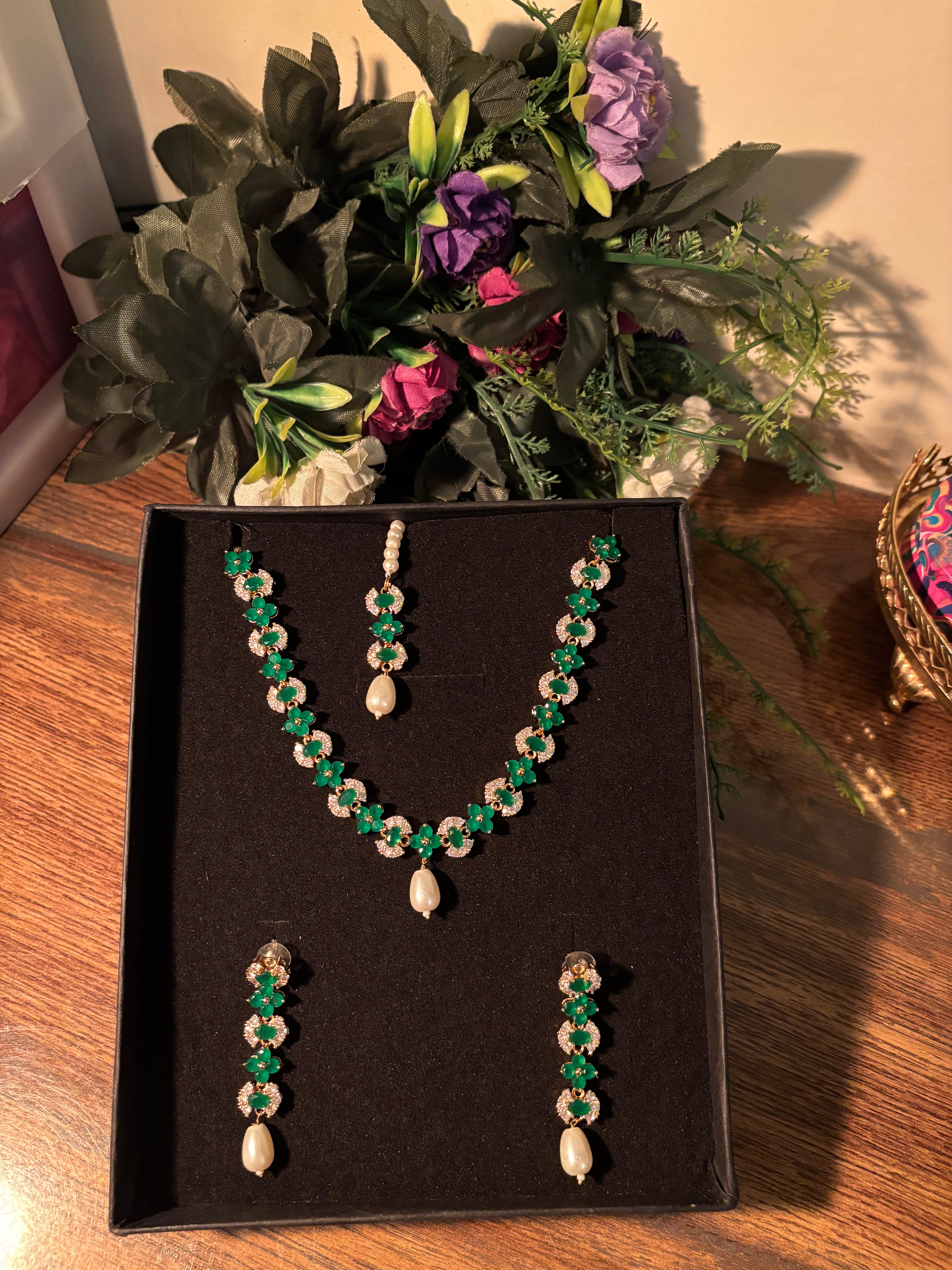 Emerald Pearl Set