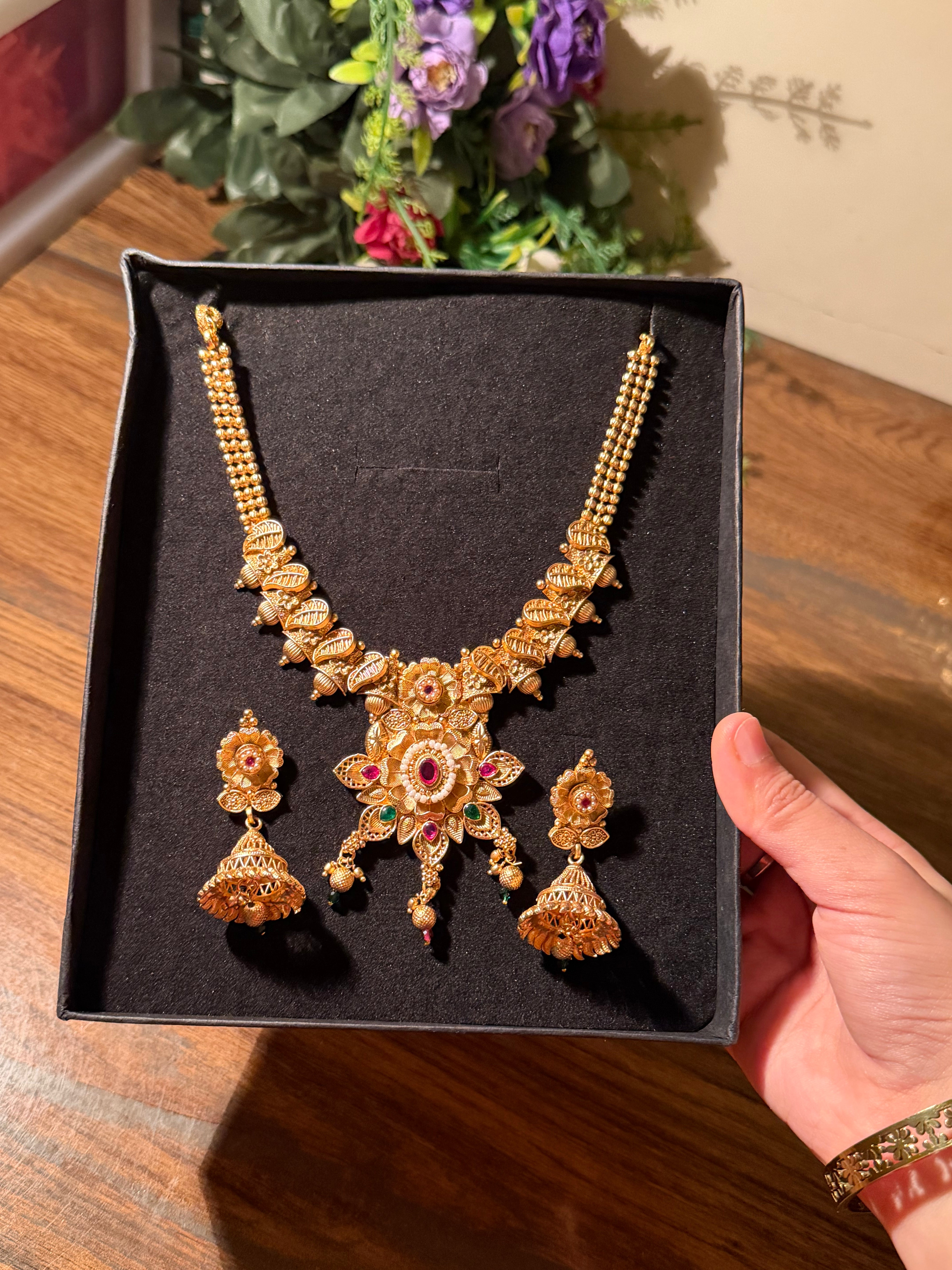 Rajwari Set